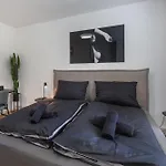 Апартаменты Sweethome - Kueche, Stellplatz, Wlan, Naehe S-bahn *