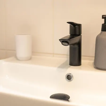 Sweethome - Kueche, Stellplatz, Wlan, Naehe S-bahn ミュンヘン