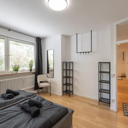 Appartement Sweethome - Kueche, Stellplatz, Wlan, Naehe S-bahn
