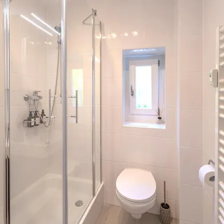 アパート Sweethome - Kueche, Stellplatz, Wlan, Naehe S-bahn