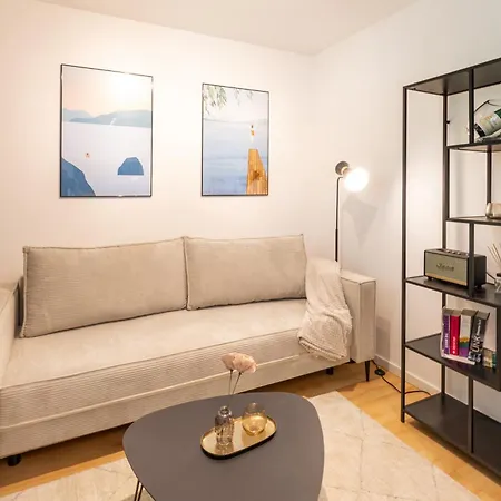 Sweethome - Kueche, Stellplatz, Wlan, Naehe S-bahn Appartement