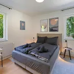 Sweethome - Kueche, Stellplatz, Wlan, Naehe S-bahn Daire *